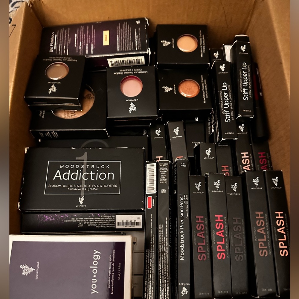 YOUNIQUE items already sold too @mandi_gibbs ♥️